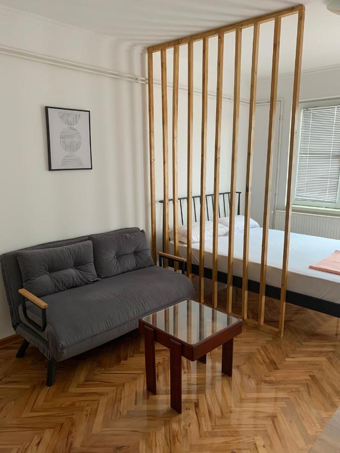 Comfy Studio - 1 Minute Walk To Delta Planet Ni Εξωτερικό φωτογραφία